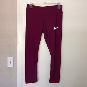 Pink Nike dri-fit capris